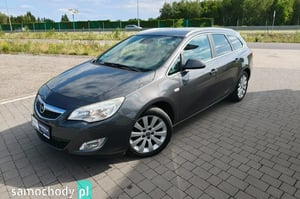 Opel Astra Kombi 2012