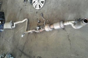 VW GOLF VIII KOMBI 2,0TDI TŁUMIK KATALIZATOR KOMPLETNY