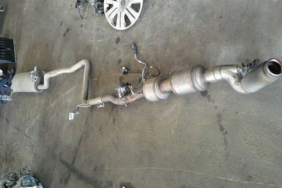 VW GOLF VIII KOMBI 2,0TDI TŁUMIK KATALIZATOR KOMPLETNY