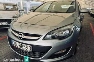 Opel Astra Sedan 2014