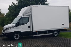 IVECO Daily Kontener 2023