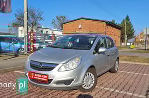 Opel Corsa Hatchback 2010