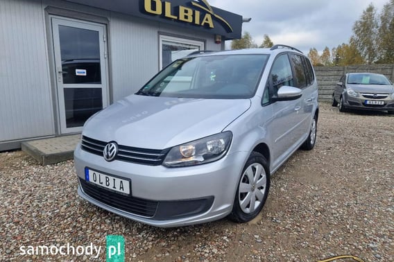 Volkswagen Touran Minivan 2011