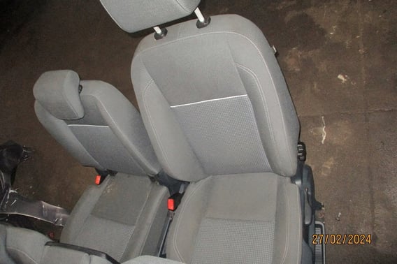 FORD GRAND C-MAX MK2 FOTELE 5SZT BOCZKI TAPICERKA EU