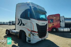 Iveco AS440ST/P Ciężarowe 2022