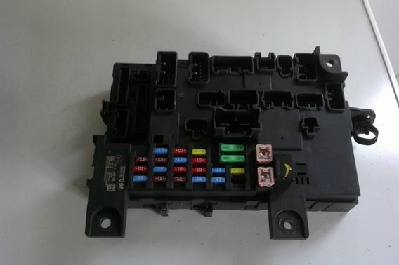 MITSUBISHI OUTLANDER III LIFT MODUŁ BSI 8637B698