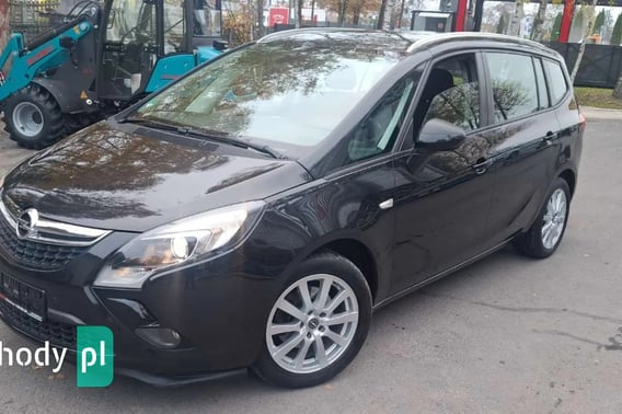 Opel Zafira Minivan 2012