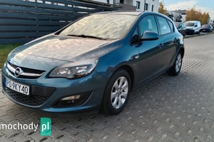 Opel Astra Hatchback 2014