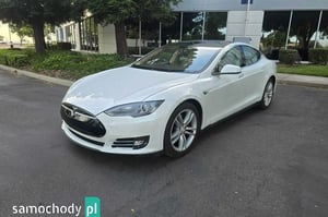 Tesla Model S Sedan 2013