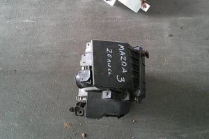 MAZDA 3 BK 2,0CITD OBUDOWA FILTRA POWIETRZA RF8B