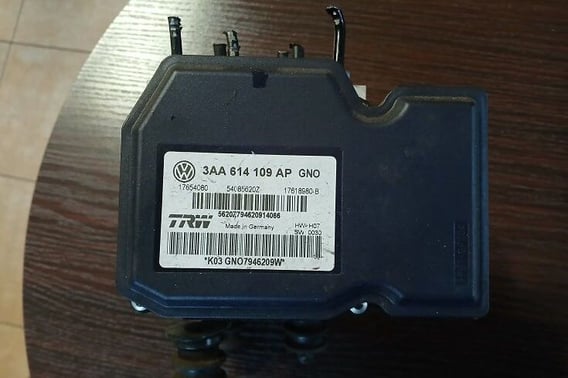 VW PASSAT B7 POMPA ABS 3AA614109AP