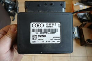 AUDI A4 B8 MODUŁ HAMULCA RĘCZNEGO 8K0907801G