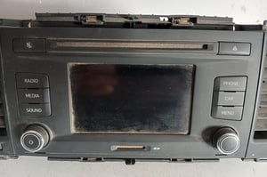SEAT LEON III RADIO FABRYCZNE 5F0035869A