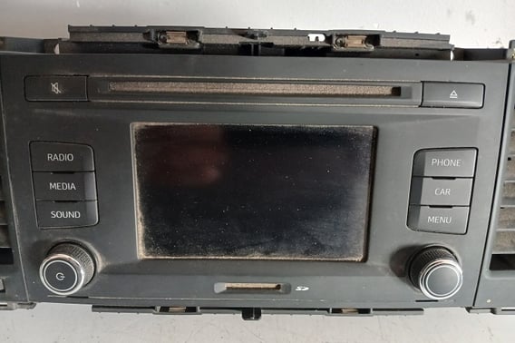 SEAT LEON III RADIO FABRYCZNE 5F0035869B