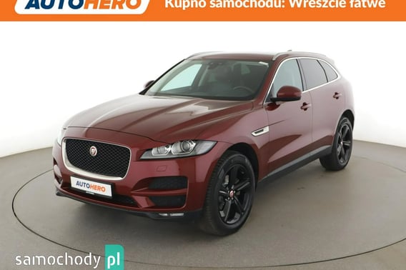 Jaguar F-Pace SUV 2016