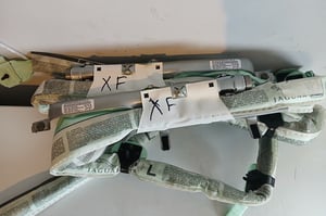 JAGUAR XF F250 KURTYNA P/L 8X23-14K159-AE/8X23-14K160-AE