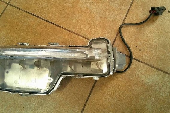 VOLVO V60 I LIFT LAMPA LED PRAWA 31420396