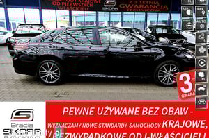 Toyota Camry Sedan 2021