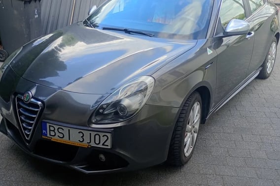 Alfa Romeo Giulietta Hatchback 2012