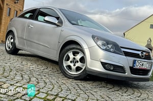 Opel Astra Coupe 2005