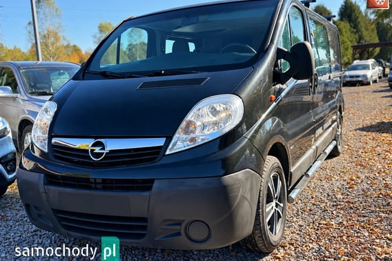 Opel Vivaro Bus 2012