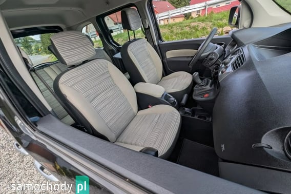 Renault Kangoo Minivan 2012