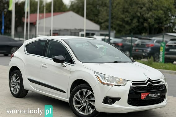 DS 4 Hatchback 2015