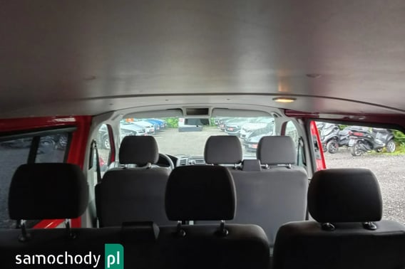 Volkswagen Transporter Bus 2011