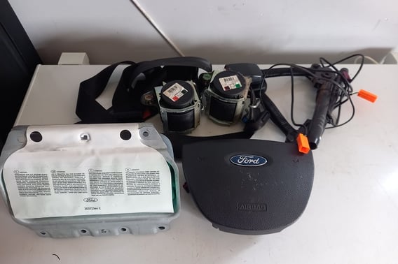 FORD C-MAX MK1 PODUSZKI PASY NAPINACZE UK