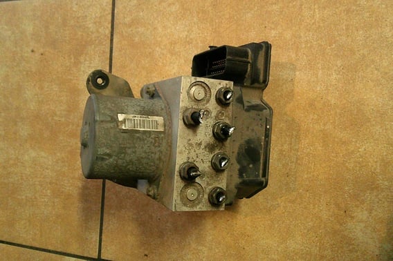 VW PASSAT B7 POMPA ABS 3AA614109AC