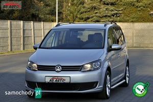 Volkswagen Touran Minivan 2010
