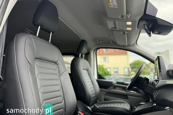 Ford Tourneo Custom Minivan 2025