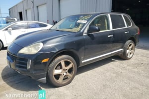 Porsche Cayenne SUV 2010