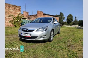 Opel Astra Hatchback 2013