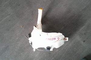 MAZDA 3 BK LIFT ZBIORNICZEK PŁYNU SPRYSKIWACZY 860142-721
