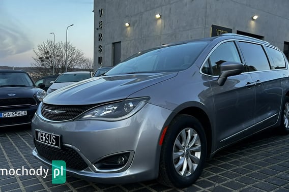 Chrysler Pacifica Van 2019