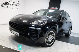 Porsche Cayenne Sedan 2016