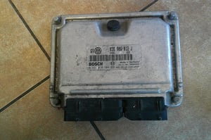VW GOLF IV 1,9TDI STEROWNIK SILNIKA 038906012J