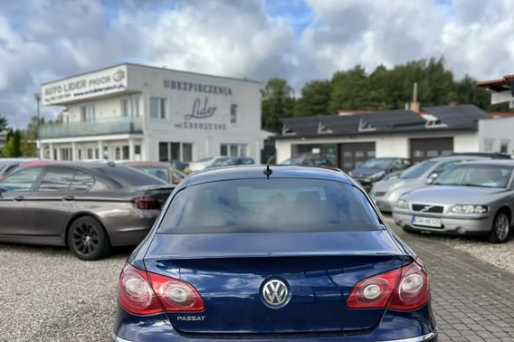 Volkswagen Passat CC Sedan 2008