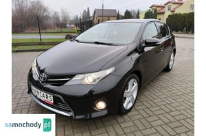 Toyota Auris Inny 2013