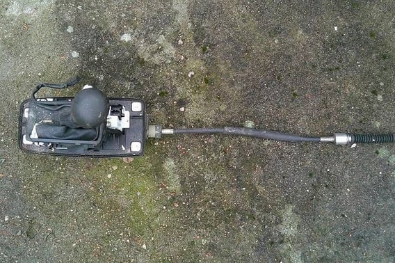 AUDI A4 B8 2,0TDI LEWAREK ZMIANY BIEGÓW 8K1713041AD