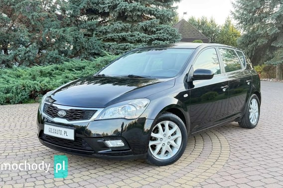 Kia Ceed Hatchback 2011