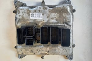 BMW X1 E84 MODUŁ STEROWNIK SILNIKA 7629006-01