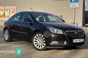 Opel Insignia Hatchback 2011