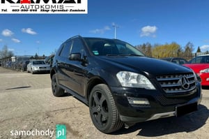 Mercedes-Benz ML SUV 2011