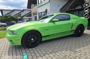 Ford Mustang Coupe 2012