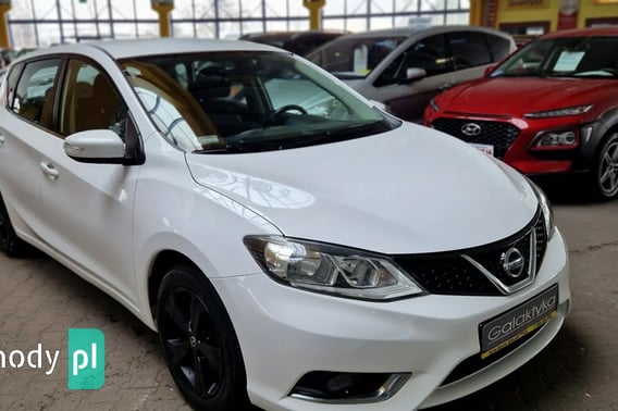 Nissan Pulsar Hatchback 2015