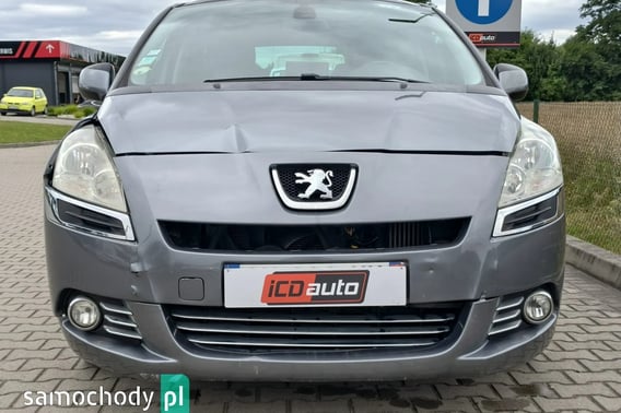 Peugeot 5008 Minivan 2011