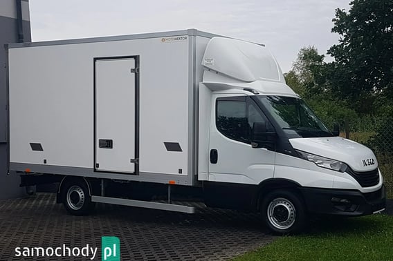 IVECO Daily Kontener 2023