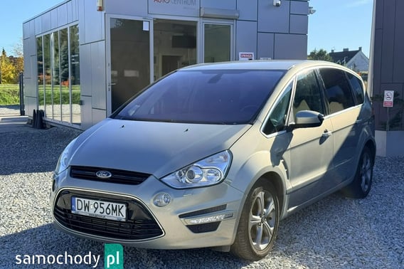 Ford S-Max Minivan 2010
